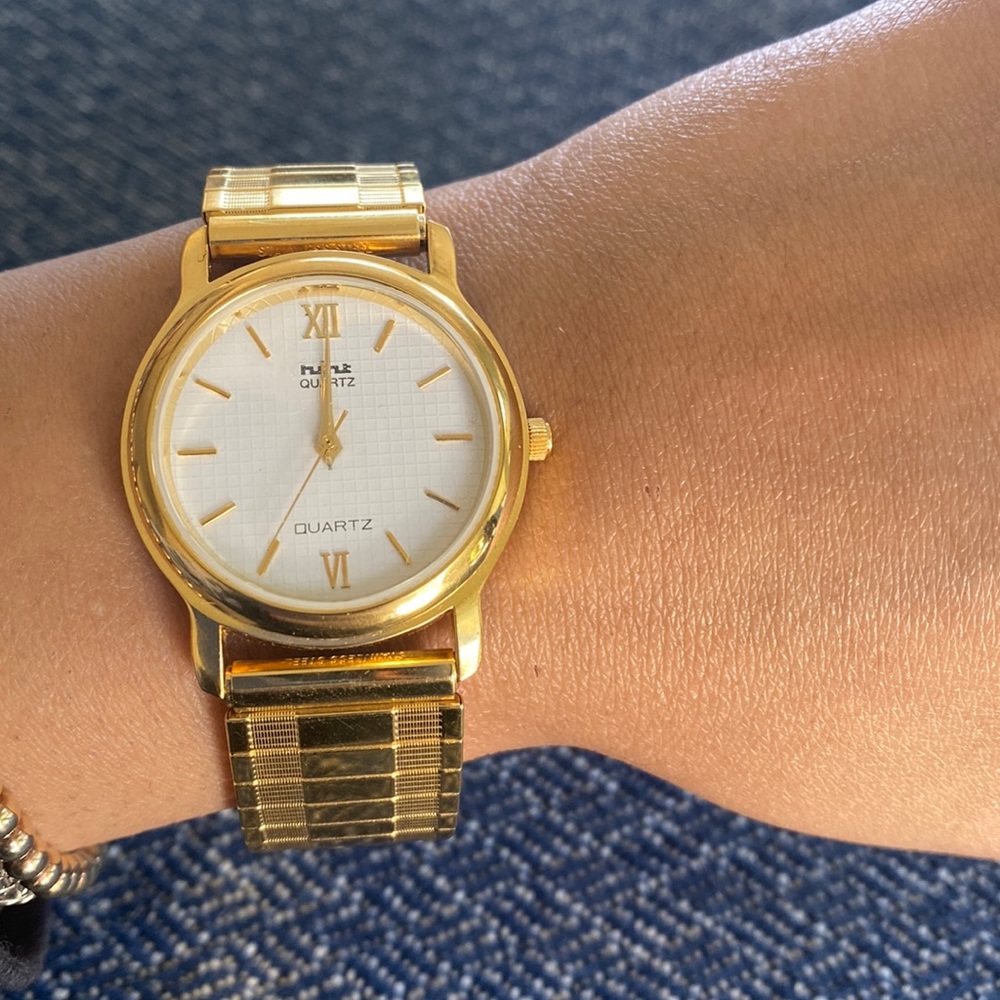 HMT stainless steel men’s gold watch